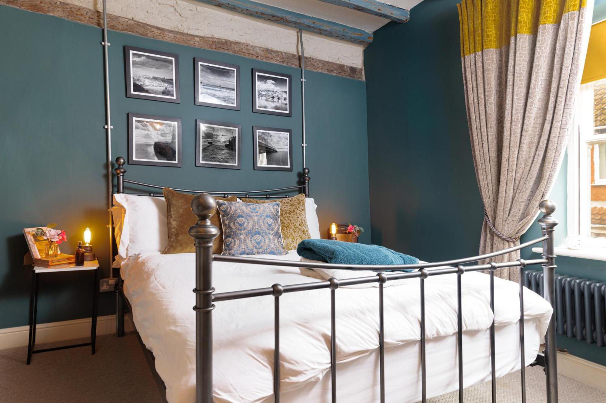 Boutique Fisherman'S Cottage In Old Town Скарборо Екстер'єр фото